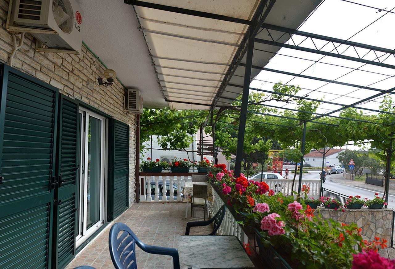 Apartments "Ruza" Vodice Exterior photo